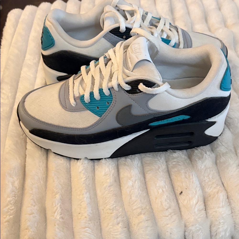 Nike Air White and Turquoise Sneakers